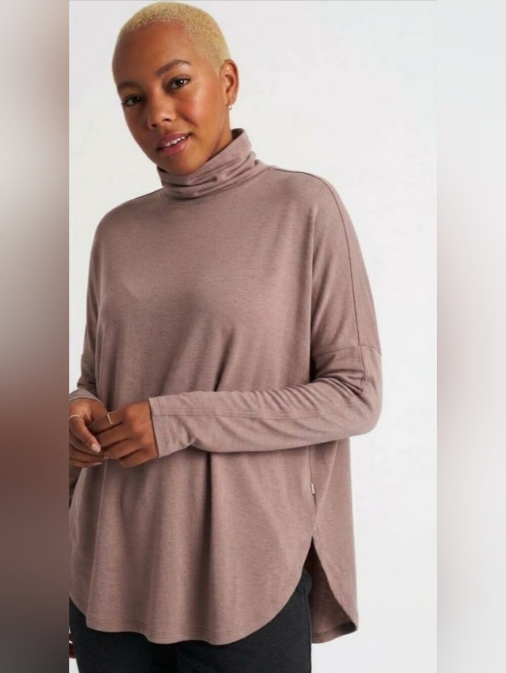 Kit And Ace Burrow Turtleneck Top Size M